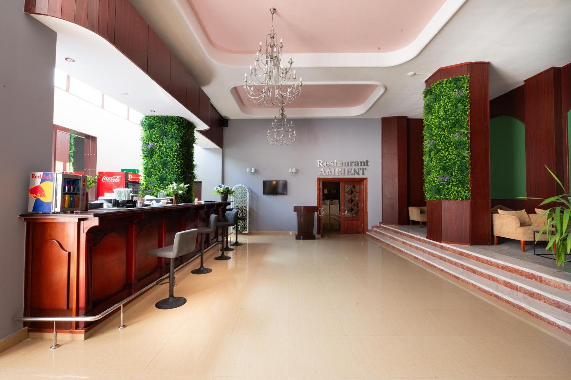 Hotel Ambasador